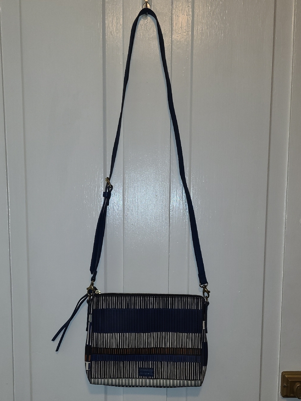 Fossil Navy and Cream Striped Crossbody Purse π - Picture 2 of 11